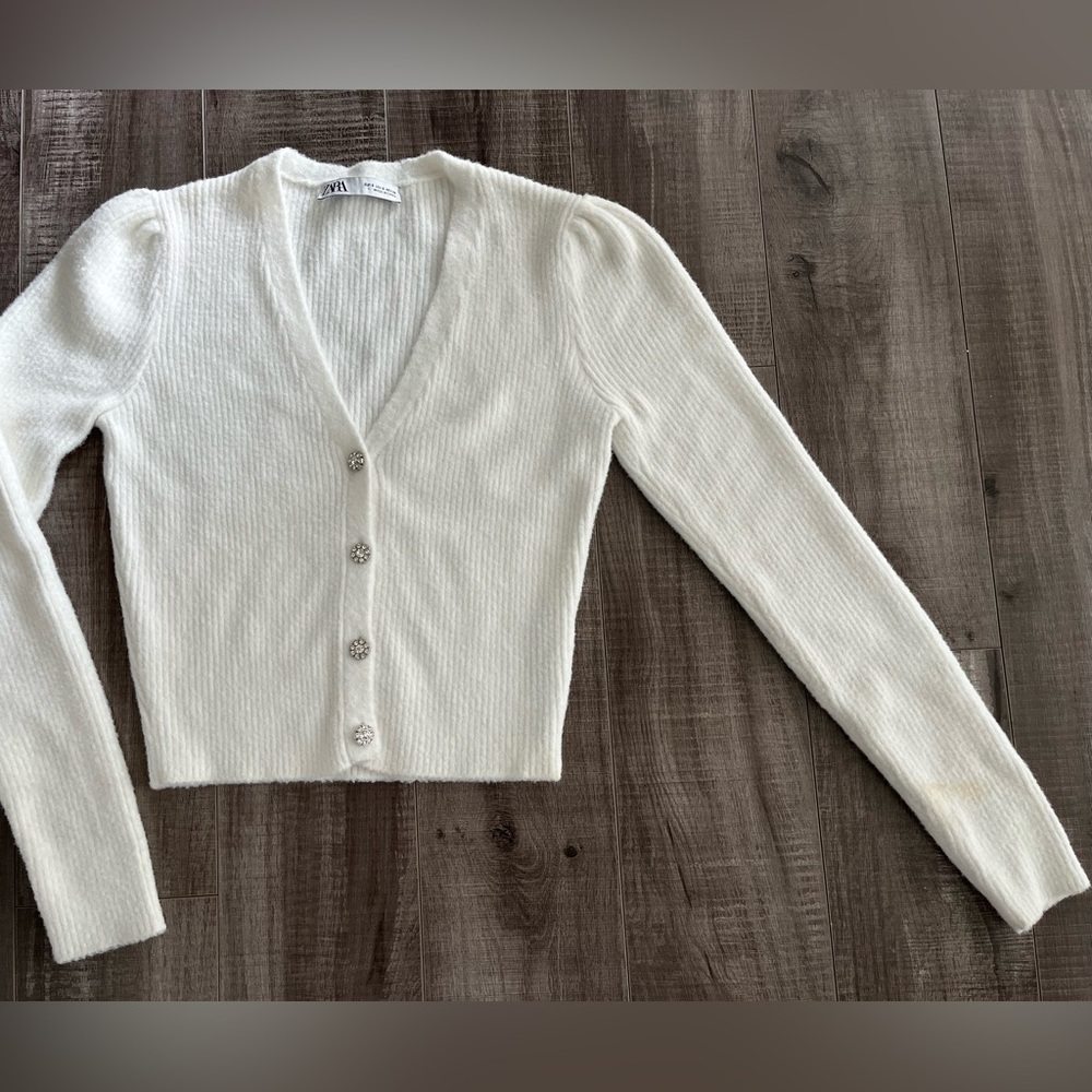 Zara ivory soft puff sleeve v-neck cardigan with bejeweled buttons. Small